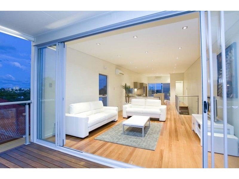 East Brisbane QLD 4169