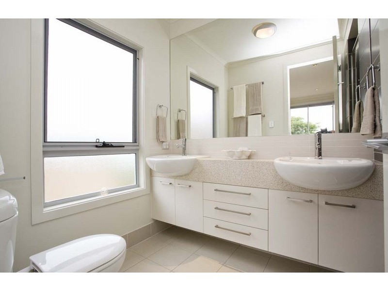 East Brisbane QLD 4169