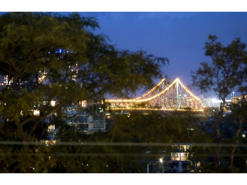 East Brisbane QLD 4169