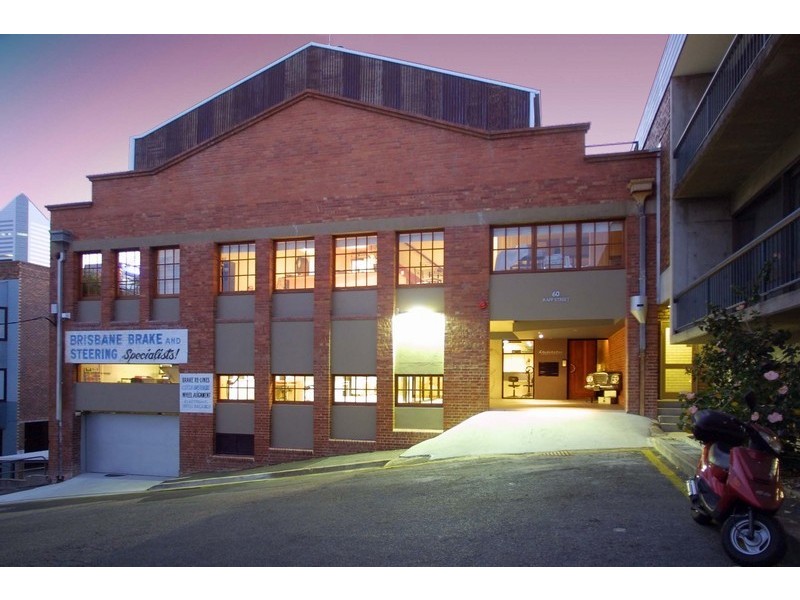 4/60 Raff Street, Brisbane QLD 4000