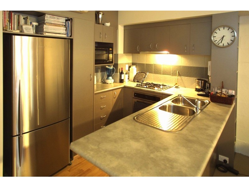 4/60 Raff Street, Brisbane QLD 4000