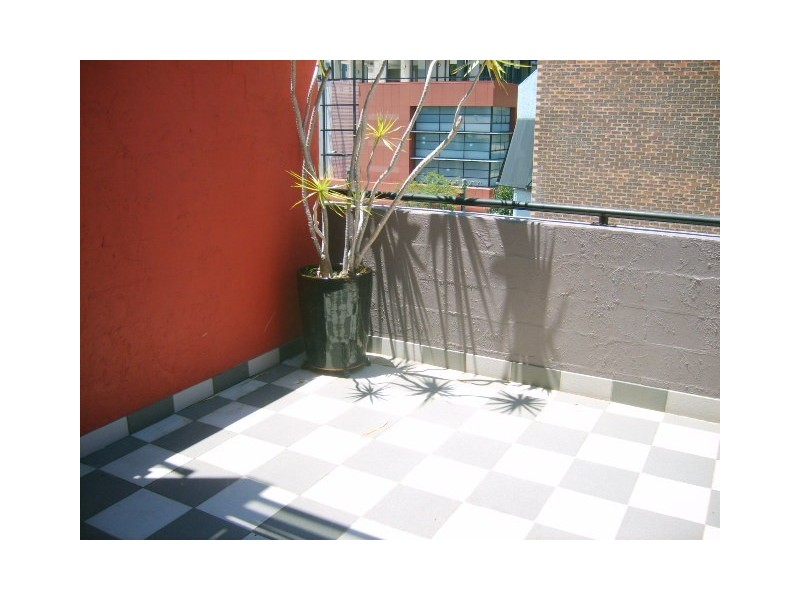 4/60 Raff Street, Brisbane QLD 4000