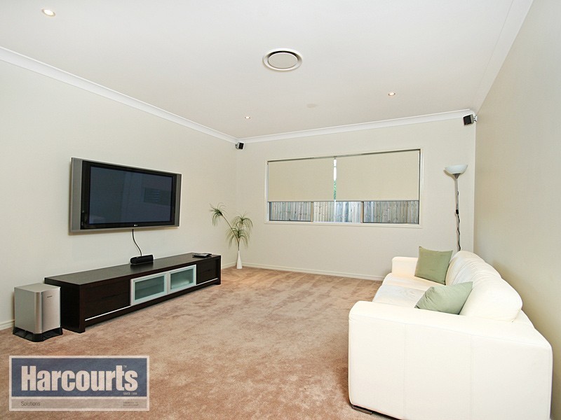 12 Patricia Drive, The Gap QLD 4061