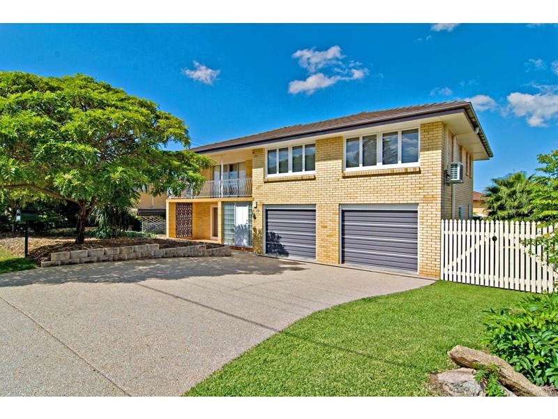 19 Valiant Street, Chermside West QLD 4032