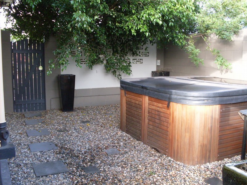 23 Allowrie Street, Stafford QLD 4053