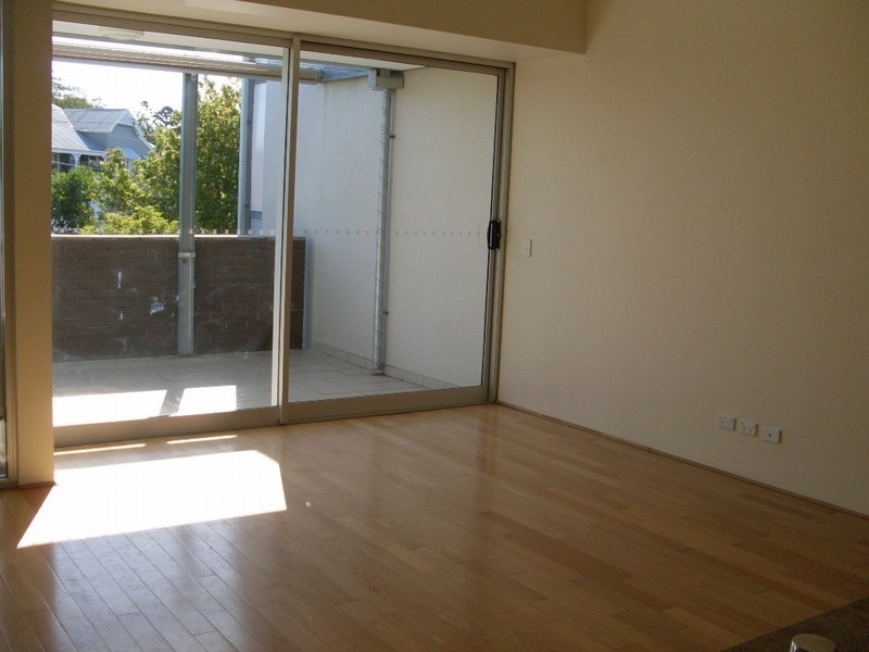 32/72 Kingsholme St, Teneriffe QLD 4005