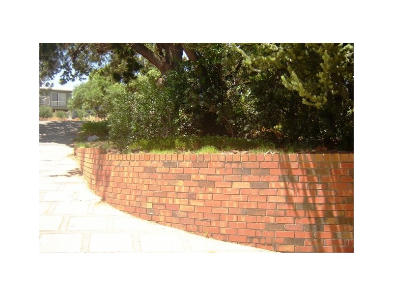 32 Broadbeach Dr, Carrickalinga SA 5204