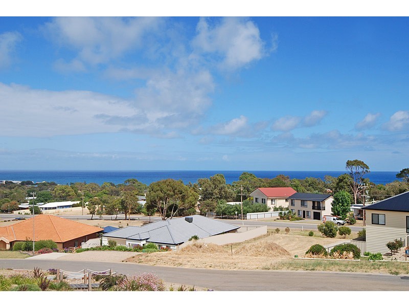 15 Merino Avenue, Carrickalinga SA 5204