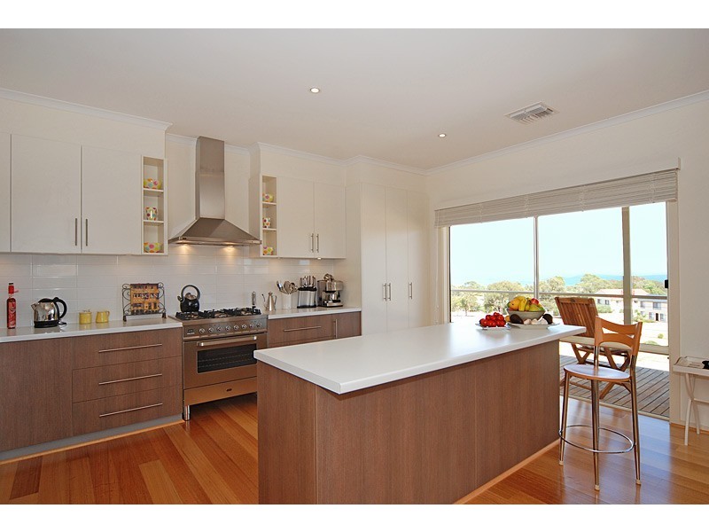 15 Merino Avenue, Carrickalinga SA 5204