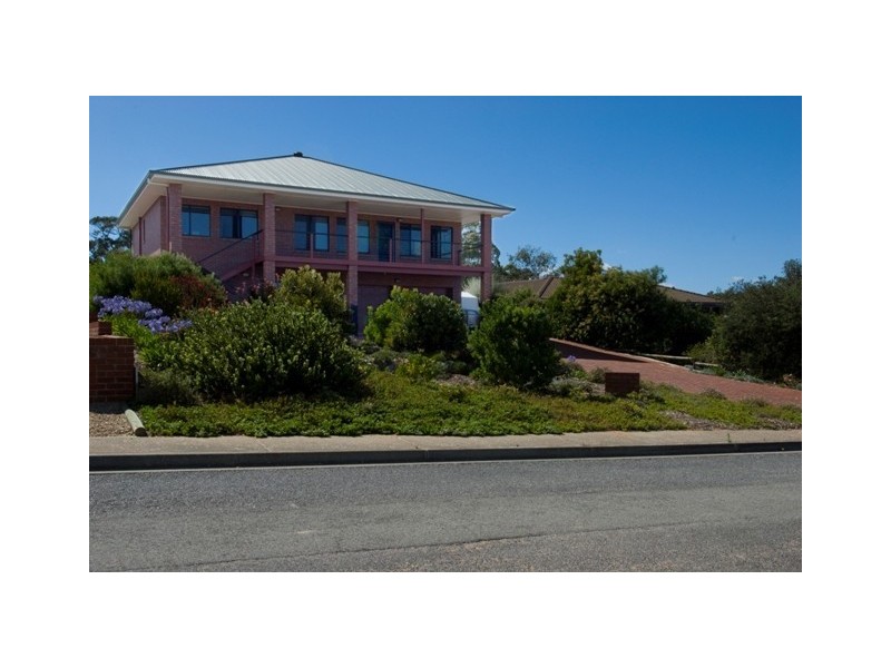 33 Mountain Avenue, Normanville SA 5204