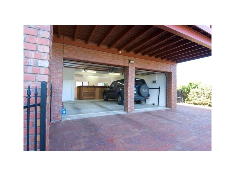 33 Mountain Avenue, Normanville SA 5204