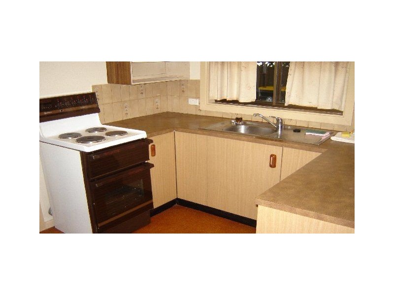 2/8 Barton Street, Yankalilla SA 5203