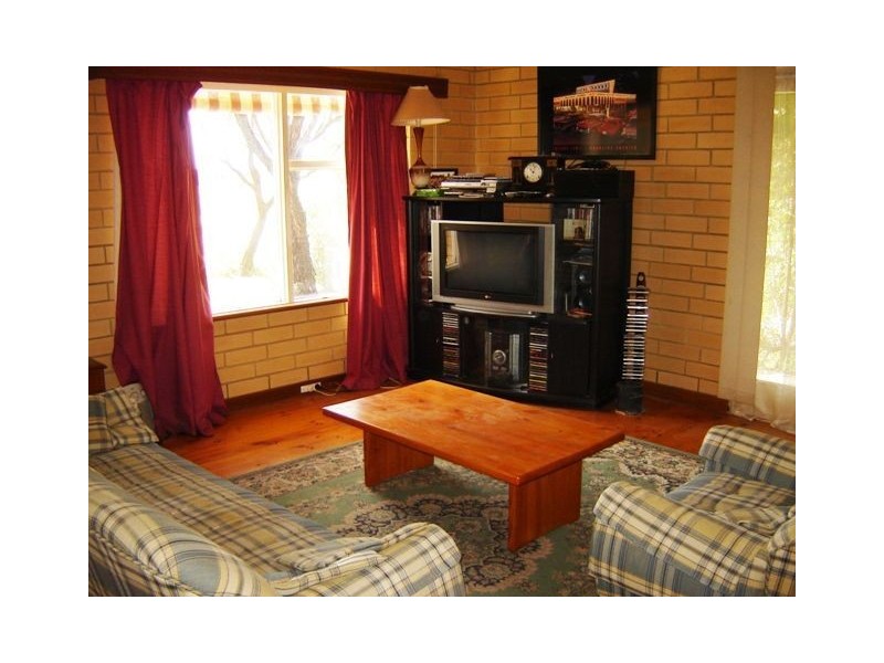 17 Carrickalinga Road, Normanville SA 5204
