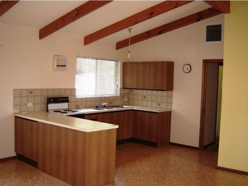 33 Elizabeth Crescent, Carrickalinga SA 5204