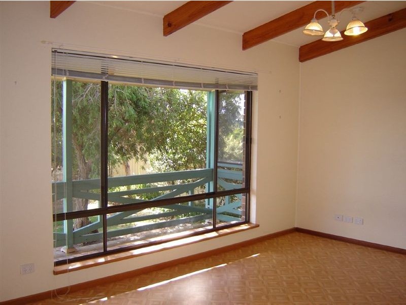 33 Elizabeth Crescent, Carrickalinga SA 5204