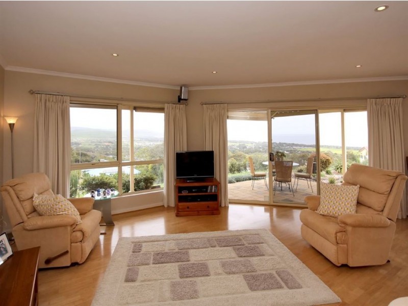 10 Seaview Crescent, Normanville SA 5204