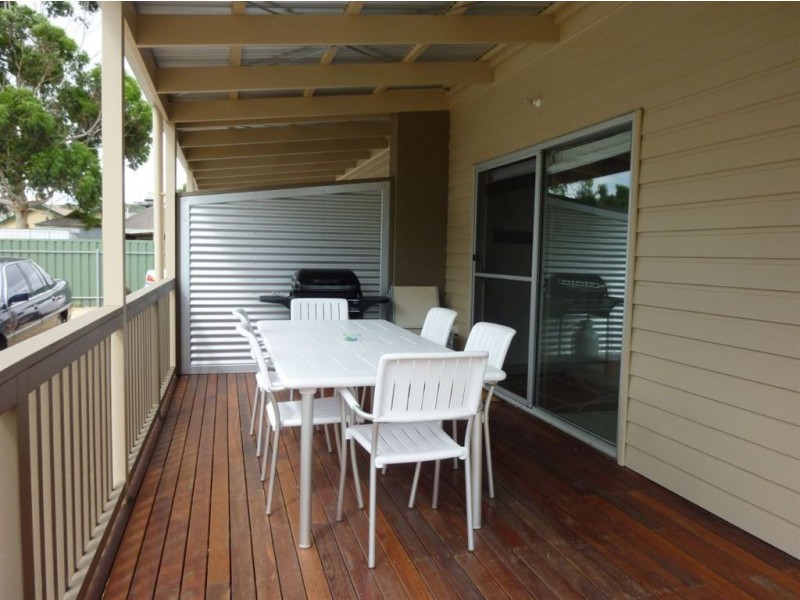 Units 2&3/4 Cheeseman Street, Normanville SA 5204