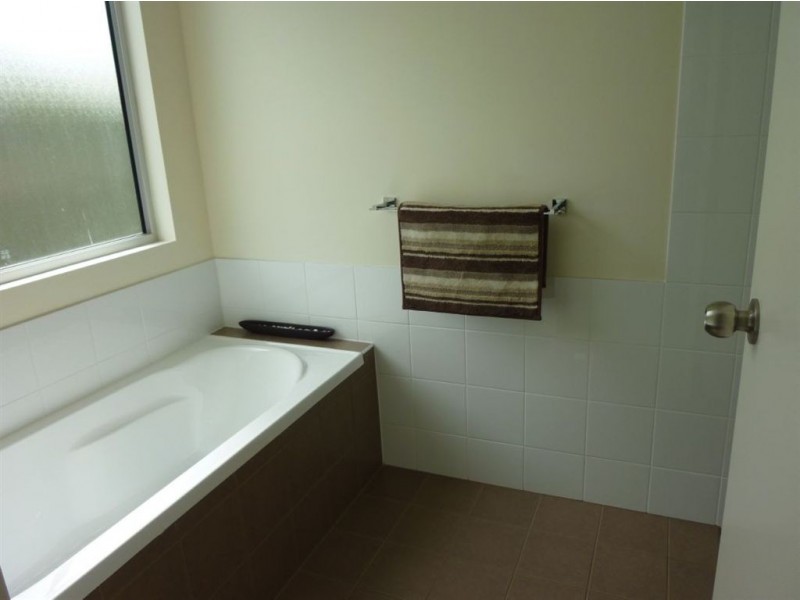 Units 2&3/4 Cheeseman Street, Normanville SA 5204