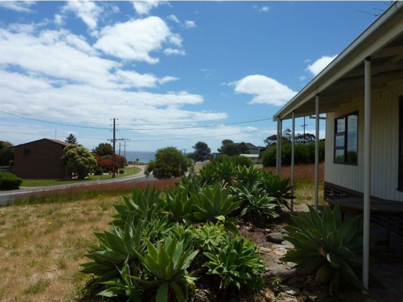 25 Broadbeach Drive, Carrickalinga SA 5204