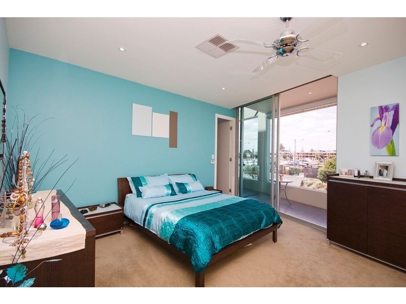 4/1 North Esplanade, Glenelg North SA 5045