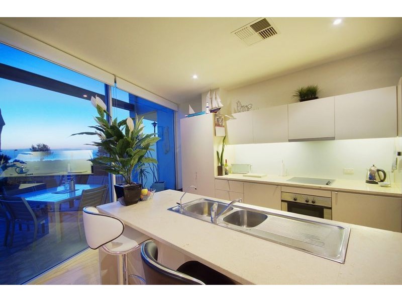 4/1 North Esplanade, Glenelg North SA 5045