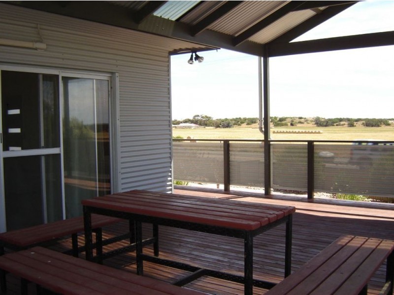 19 Carrickalinga Road, Normanville SA 5204