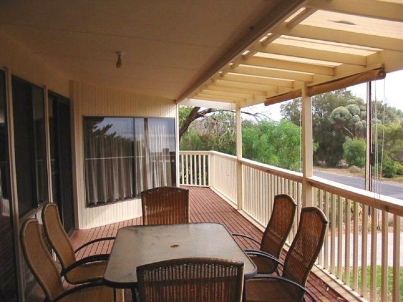 41 Elizabeth Crescent, Carrickalinga SA 5204