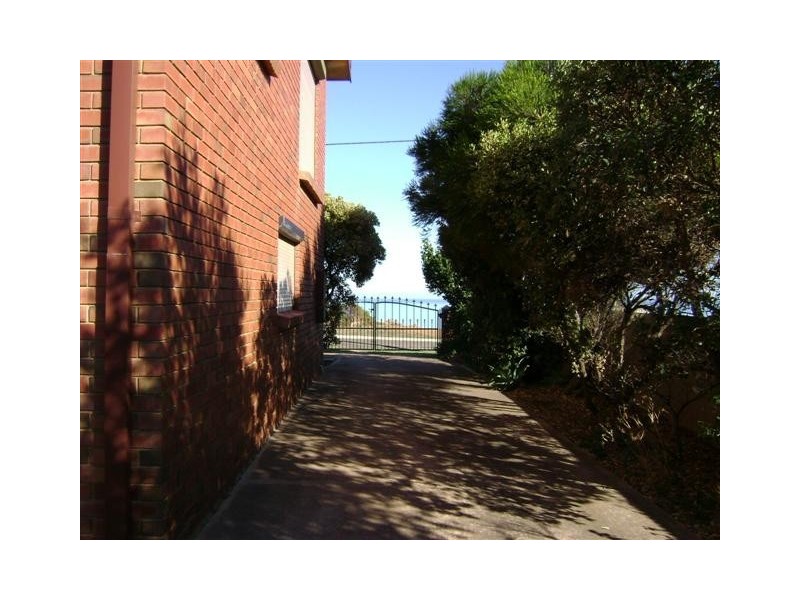 18 The Esplanade, Sellicks Beach SA 5174