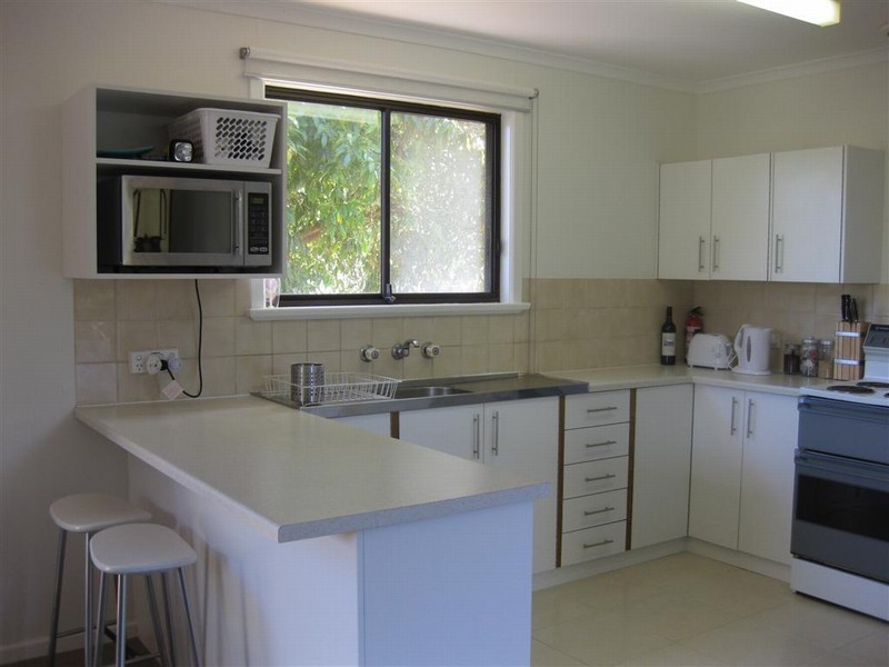 27 Dolphin Avenue, Carrickalinga SA 5204
