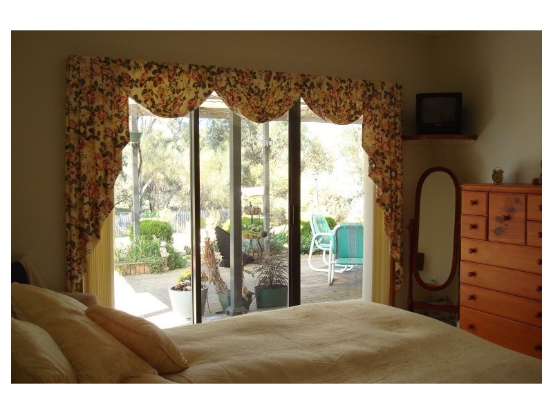 4 Barons Court, Greenock SA 5360