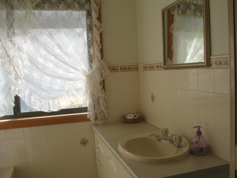 4 Barons Court, Greenock SA 5360