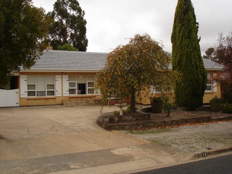 16 Gramp Avenue, Angaston SA 5353