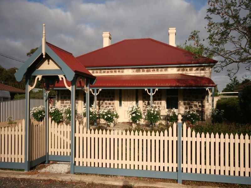 27 Fourth Street, Nuriootpa SA 5355