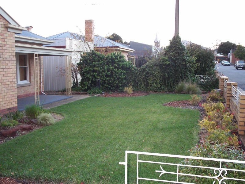 13 Young Street, Tanunda SA 5352