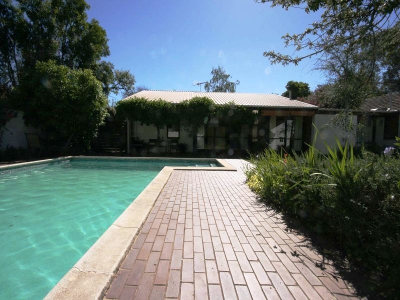 13 – 15 Kokoda Road, Nuriootpa SA 5355
