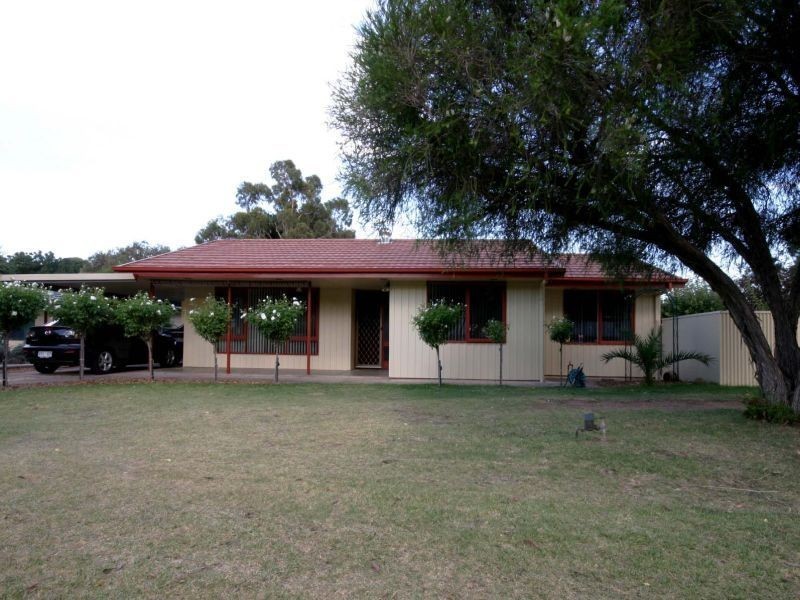 15 Clark Terrace, Angaston SA 5353