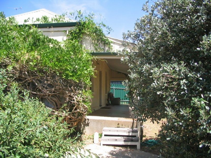 25 Sturt Street, Angaston SA 5353