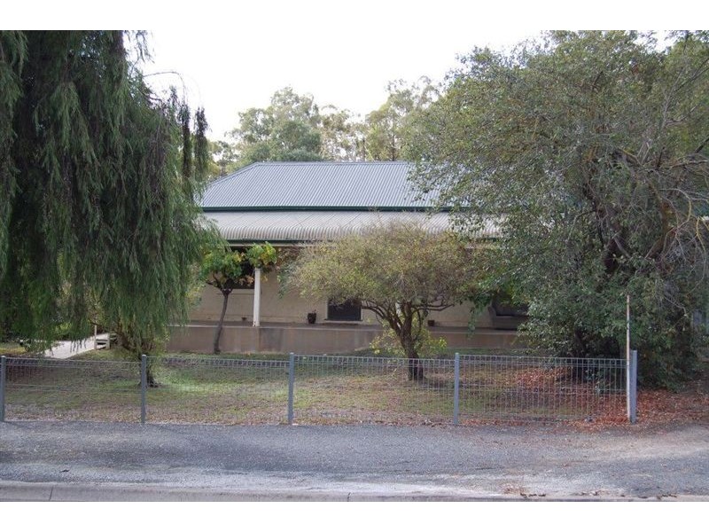 25 Sturt Street, Angaston SA 5353