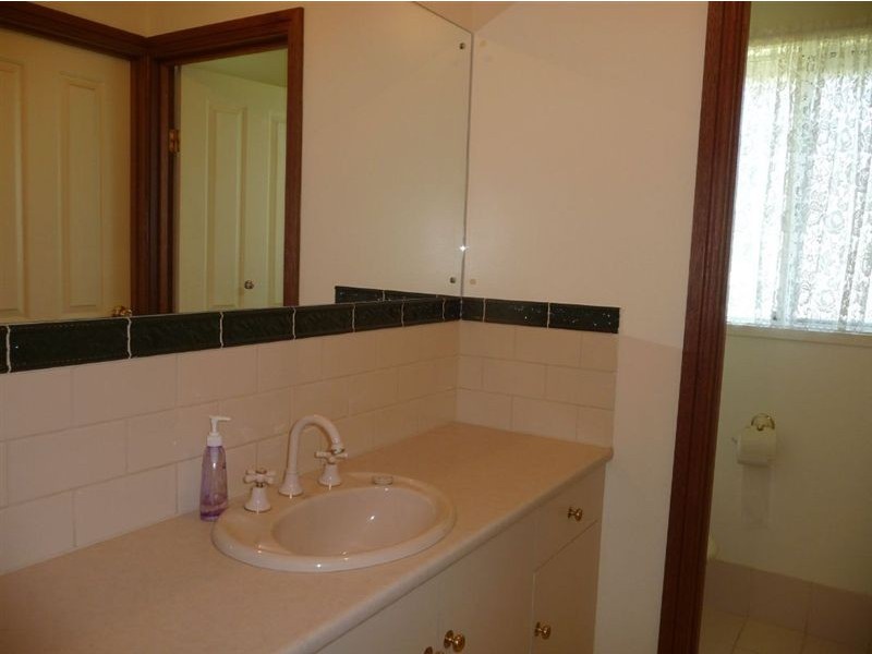 4A Barons Court, Greenock SA 5360