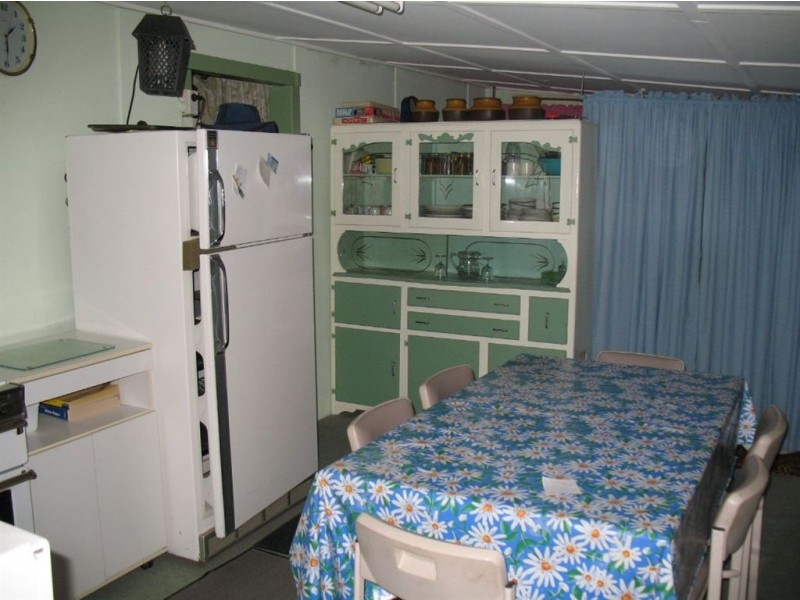 20 First Street, Blanchetown SA 5357