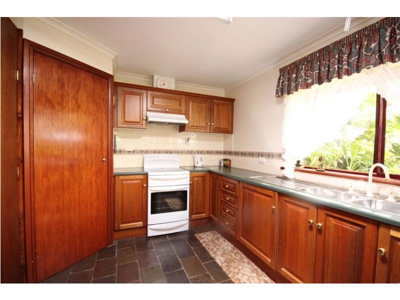 27 George Street, Greenock SA 5360