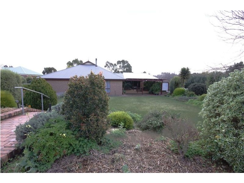 27 George Street, Greenock SA 5360