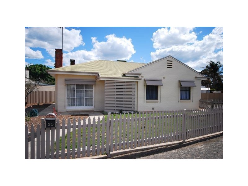 35 Hatch Street, Nuriootpa SA 5355