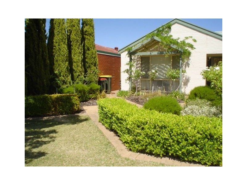 3 Roenfeldt Drive, Tanunda SA 5352