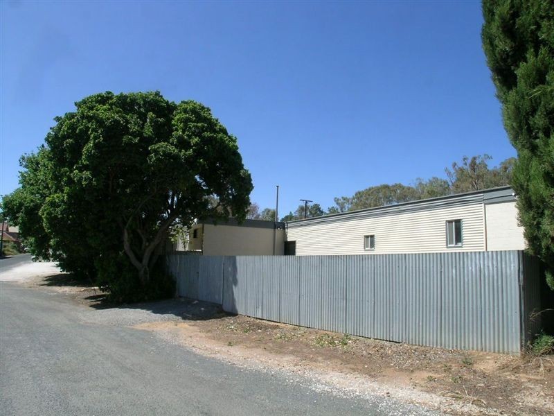 2 Railway Barracks Kent Street, Angaston SA 5353