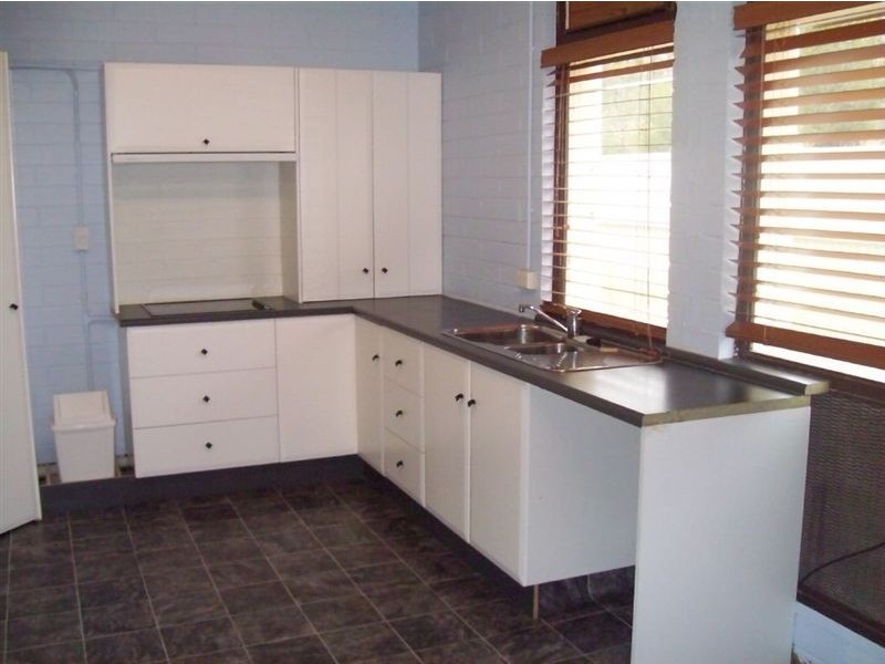 2 Railway Barracks Kent Street, Angaston SA 5353