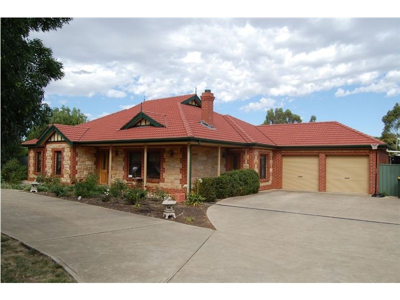 6 Barons Court, Greenock SA 5360