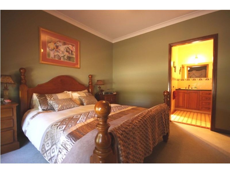 6 Barons Court, Greenock SA 5360