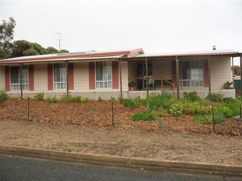 7 Halkett Street, Robertstown SA 5381