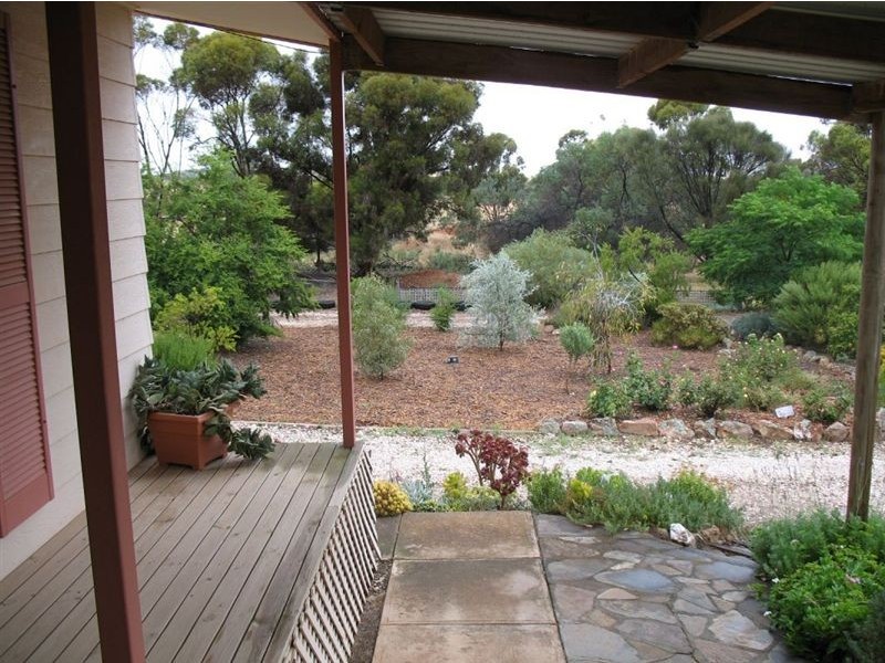 7 Halkett Street, Robertstown SA 5381